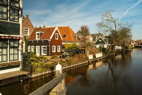 Maisons historiques et canal &agrave; Edam