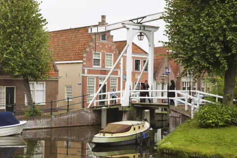 Pont-levis et maisons historiques &agrave; Monnickendam