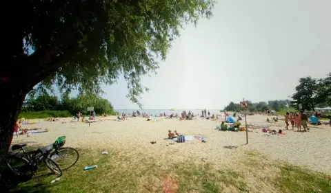 Plage de loisirs pr&egrave;s de Monnickendam